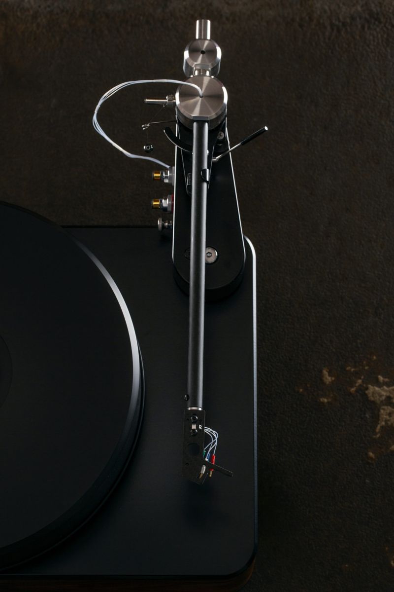 BennyAudio Immersion II – gramofon high-end z ramieniem unipivot 12,5″ - Media Hit - Sklep audio