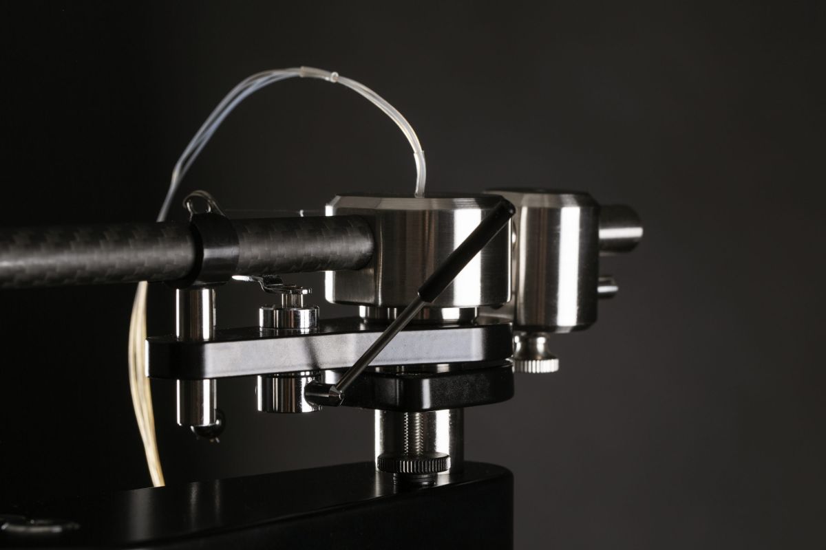 BennyAudio Immersion II – gramofon high-end z ramieniem unipivot 12,5″ - Media Hit - Sklep audio