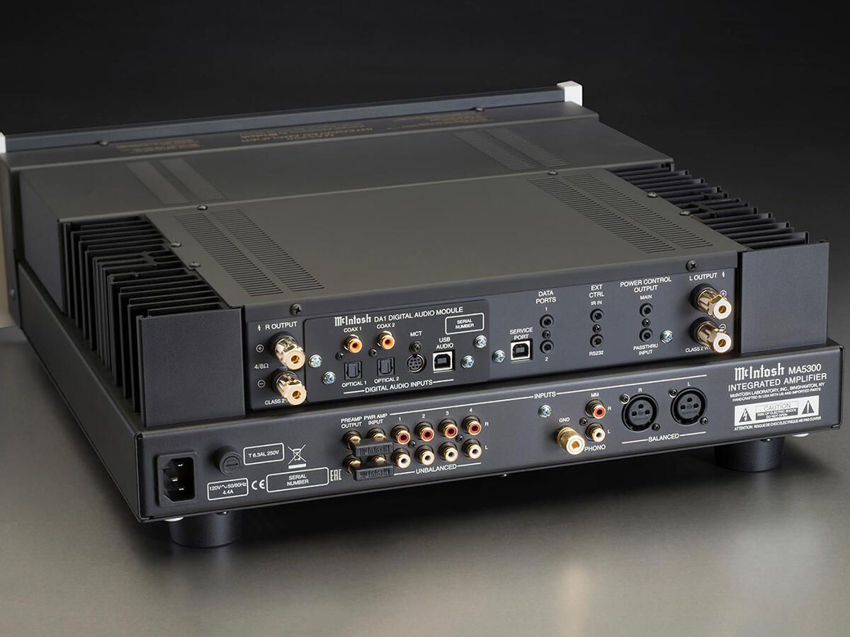 McIntosh MA5300 – wzmacniacz zintegrowany 2 × 100 W z przetwornikiem DAC - Media Hit - Sklep audio